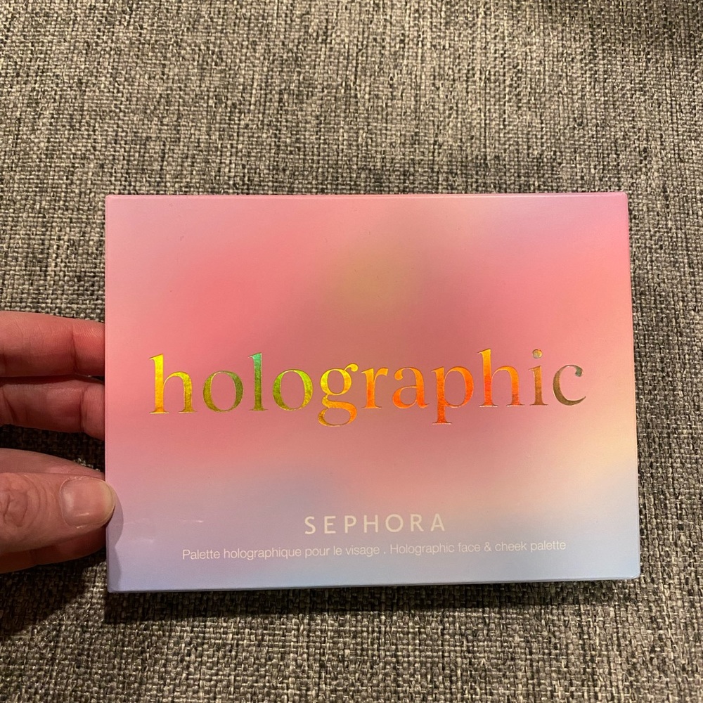 Sephora Holographic eyeshadow palette